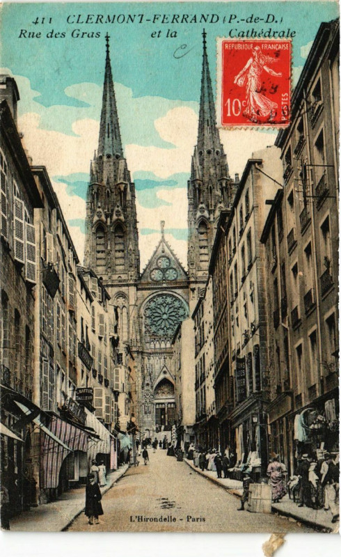 Carte postale ancienne Clermont-Ferrand Rue des Gras et la Cathedrale à Clermont-Ferrand