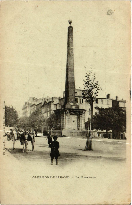 Carte postale ancienne Clermont-Ferrand La Pyramide à Clermont-Ferrand