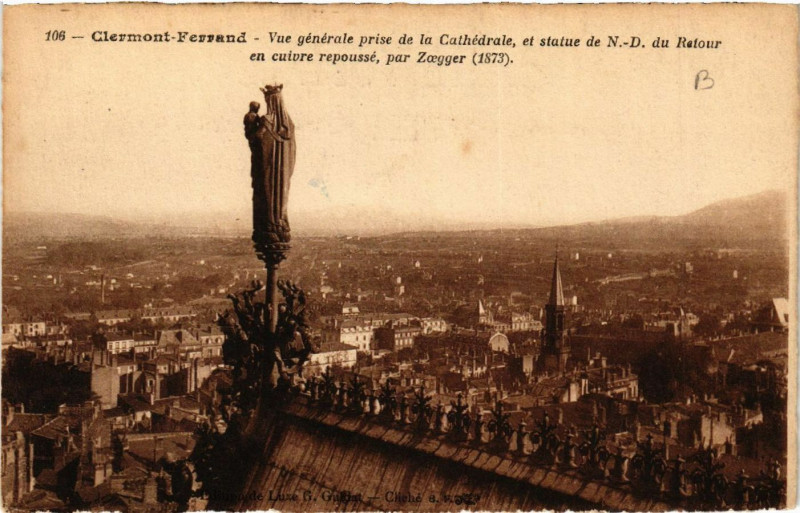 Carte postale ancienne Clermont-Ferrand Vue générale prise de la Cathedrale à Clermont-Ferrand