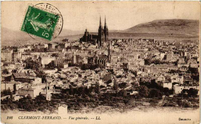 Carte postale ancienne Clermont-Ferrand Vue générale à Clermont-Ferrand