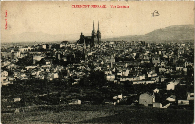 Carte postale ancienne Clermont-Ferrand Vue générale à Clermont-Ferrand