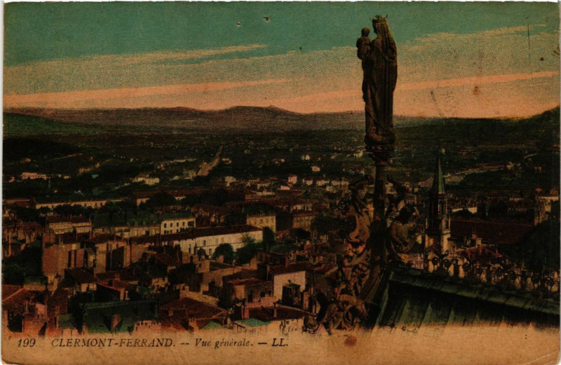 Carte postale ancienne Clermont-Ferrand Vue générale à Clermont-Ferrand