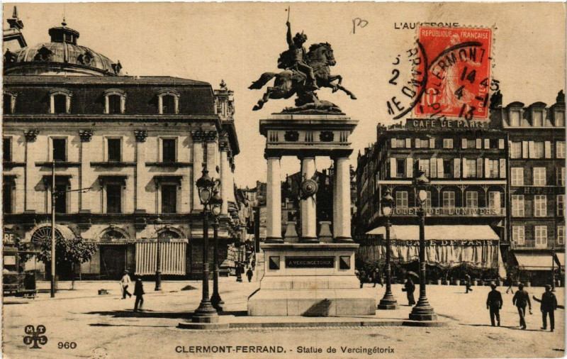 Carte postale ancienne Clermont-Ferrand Statue de Vercingetorix à Clermont-Ferrand