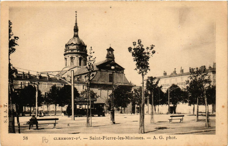 Carte postale ancienne Clermont-Ferrand St-Pierre les Minimes à Clermont-Ferrand
