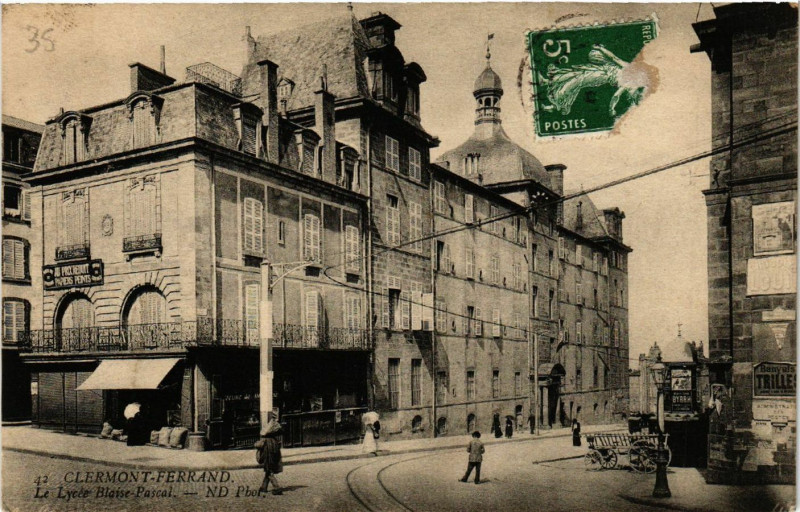 Carte postale ancienne Clermont-Ferrand Le Lycée Blaise-Pascal à Clermont-Ferrand