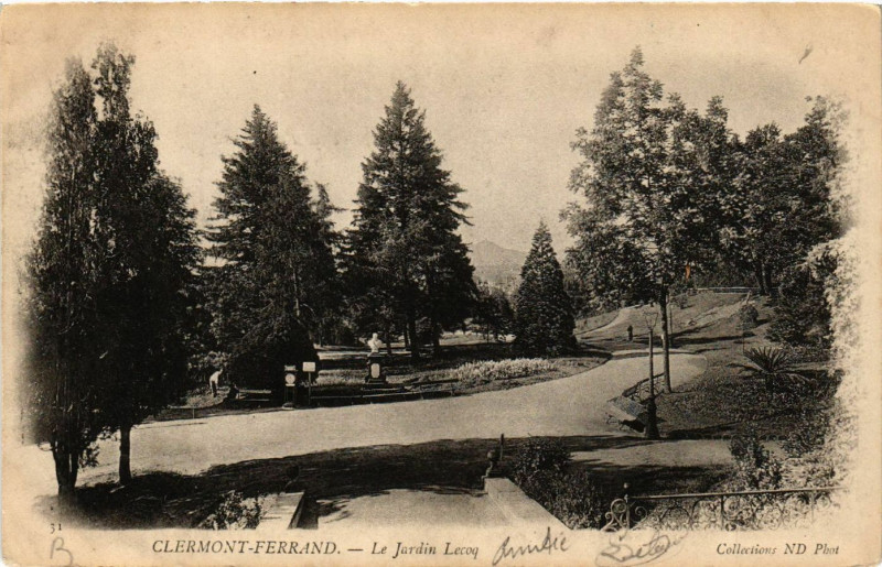 Carte postale ancienne Clermont-Ferrand Le Jardin Lecoq à Clermont-Ferrand