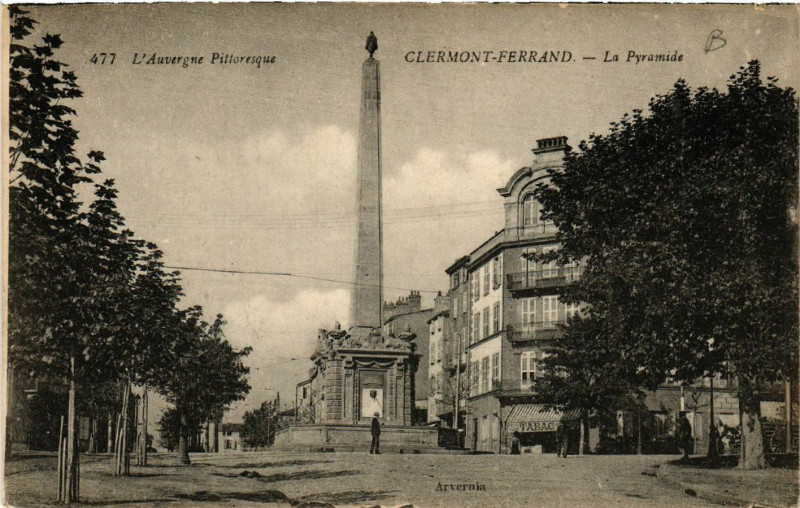 Carte postale ancienne Clermont-Ferrand La Pyramide à Clermont-Ferrand