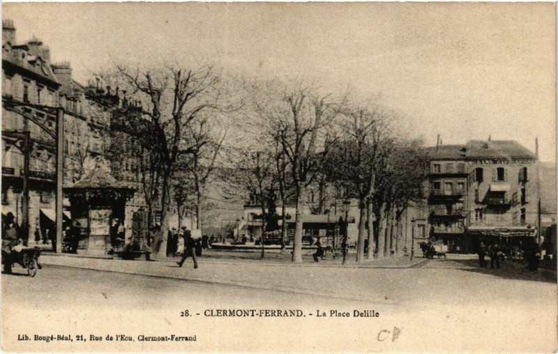 Carte postale ancienne Clermont-Ferrand La Place Delille à Clermont-Ferrand