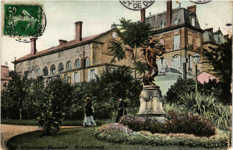 Carte postale ancienne Clermont-Ferrand L'Academie à Clermont-Ferrand