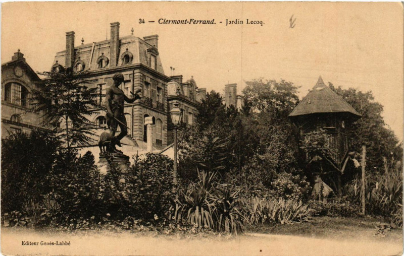 Carte postale ancienne Clermont-Ferrand Jardin Lecoq à Clermont-Ferrand