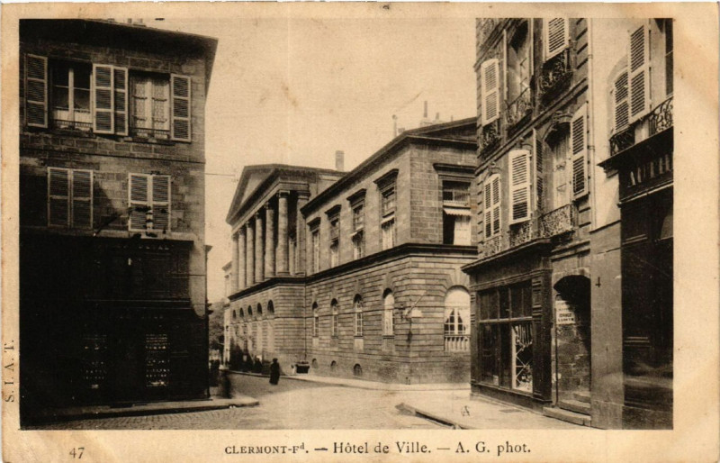 Carte postale ancienne Clermont-Ferrand Hotel de Ville à Clermont-Ferrand