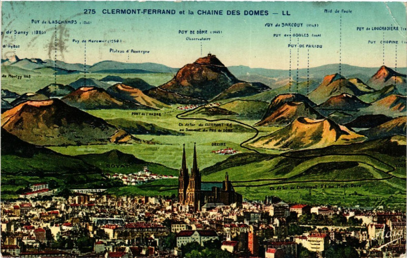 Carte postale ancienne Clermont-Ferrand et la Chaine Des Domes à Clermont-Ferrand