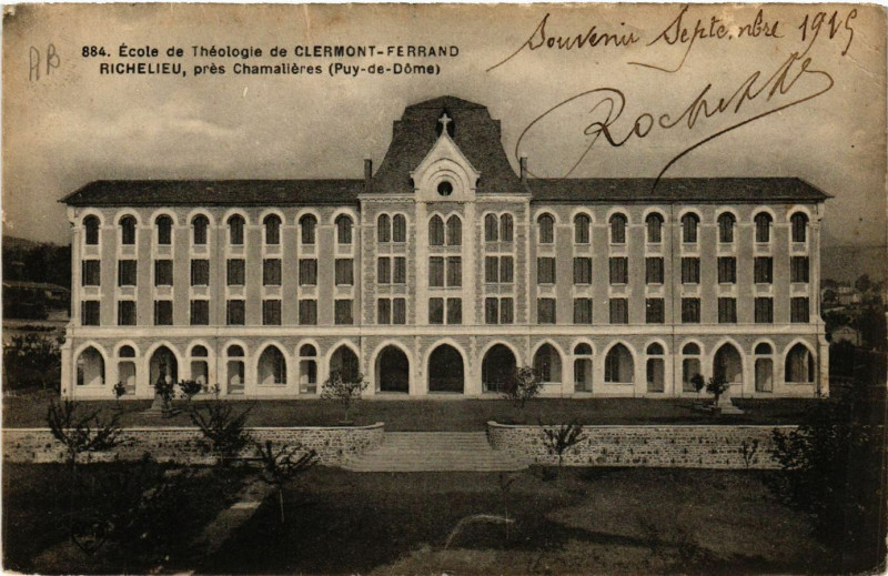 Carte postale ancienne Clermont-Ferrand Ecole de Theologie Richelieu pres Chamalieres à Clermont-Ferrand