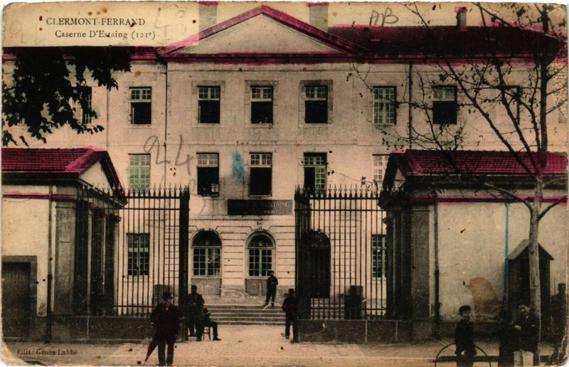 Carte postale ancienne Clermont-Ferrand Caserne d'Estaing 121e à Clermont-Ferrand