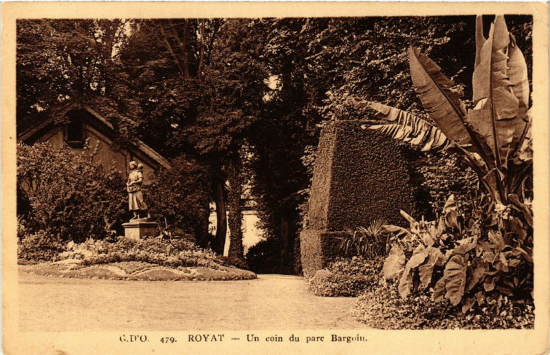 Carte postale ancienne Royat Un coin du parc Bargoin à Royat