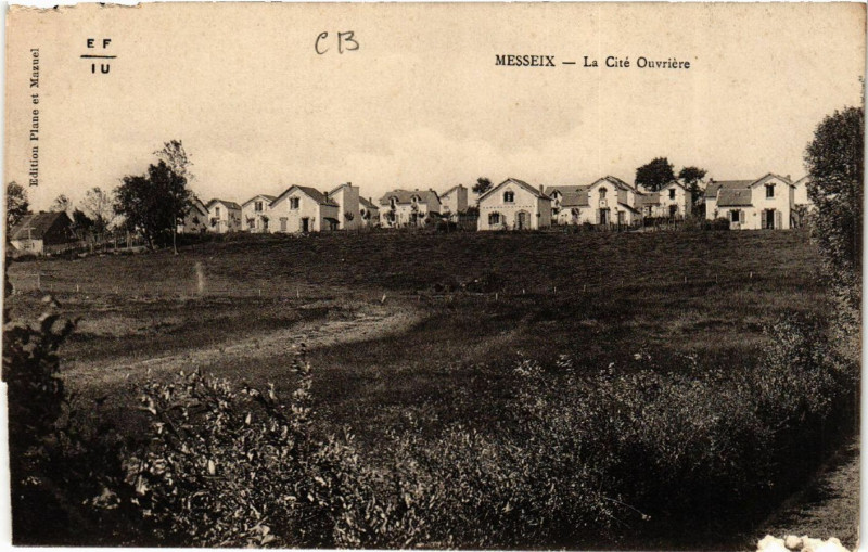 Carte postale ancienne Messeix La Cite Ouvriere à Messeix