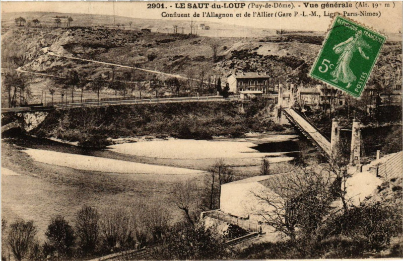 Carte postale ancienne Le Saut-du-Loup vue générale