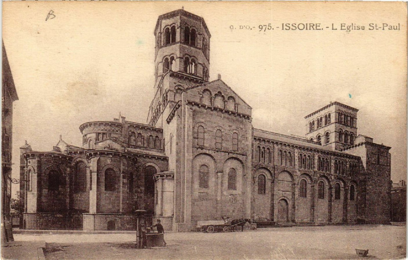 Carte postale ancienne Issoire Eglise St-Paul à Issoire