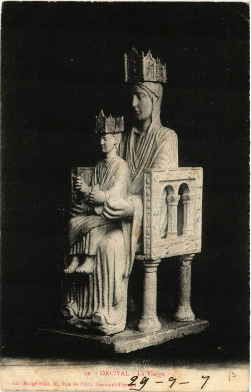 Carte postale ancienne Orcival La Vierge à Orcival