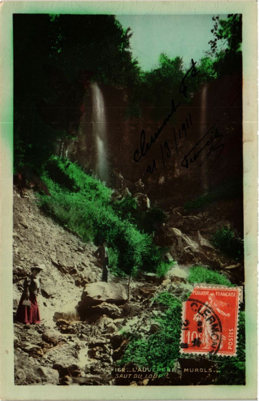 Carte postale ancienne L'Auvergne Murols Saut du Loup à Murol
