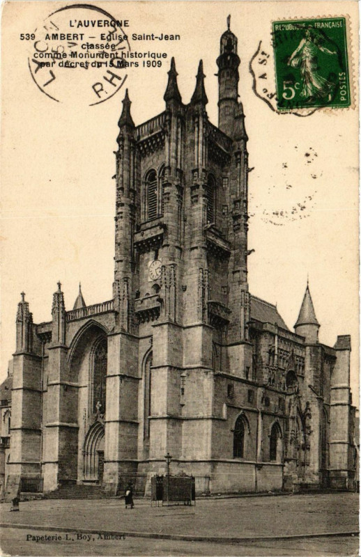 Carte postale ancienne L'Auvergne Ambert Eglise St-Jean à Ambert