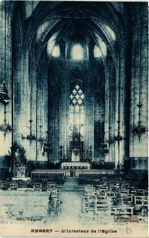 Carte postale ancienne Ambert L'Interieur de l'Eglise à Ambert