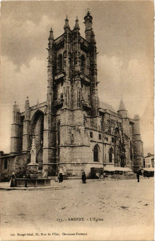 Carte postale ancienne Ambert L'Eglise à Ambert