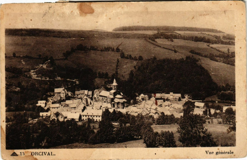 Carte postale ancienne Orcival vue générale à Orcival