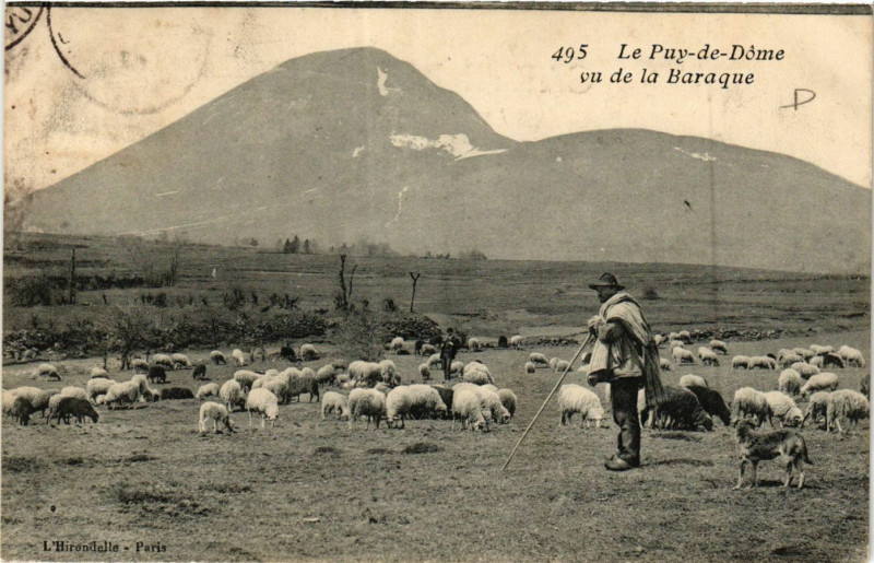 Carte postale ancienne Le Puy-de-Dome vu de la Baraque