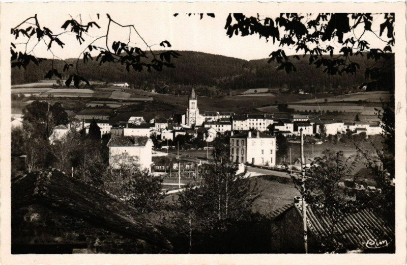 Carte postale ancienne Saint-Antheme vue générale sur la route d'Ambert à Ambert