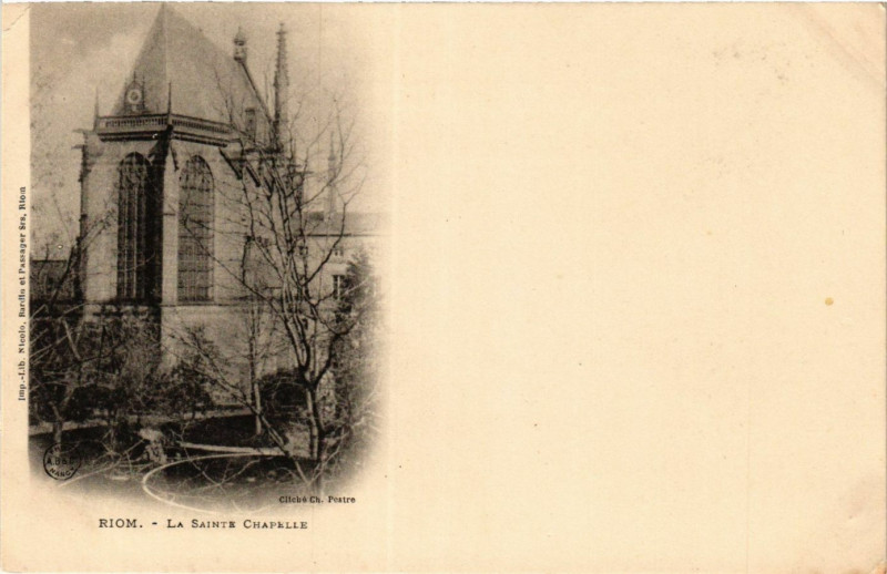 Carte postale ancienne Riom La Ste-Chapelle à Riom