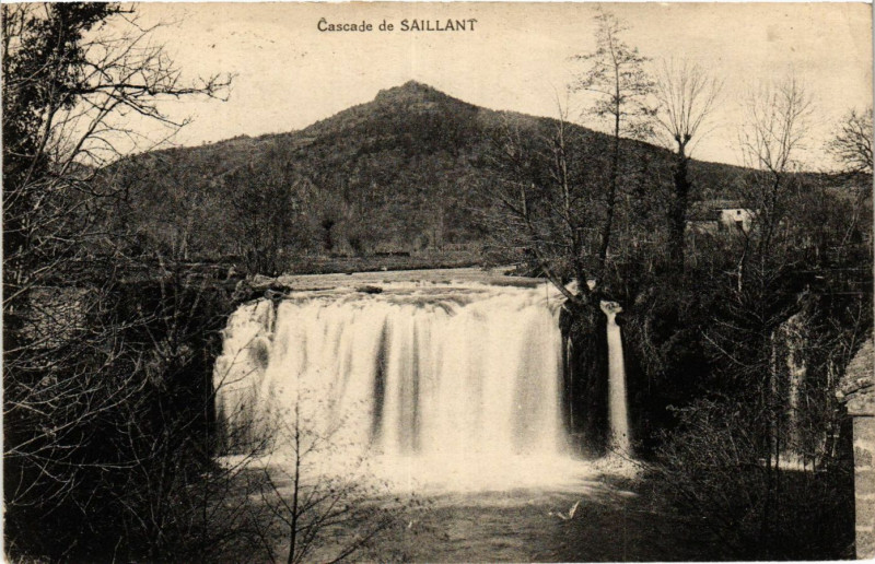 Carte postale ancienne Cascade de Saillant à Saillant