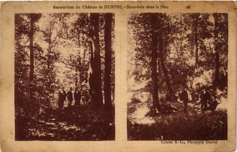 Carte postale ancienne Sanatorium du Chateau de Durtol Sous-bois dans le Parc à Durtol