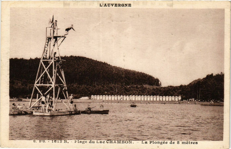 Carte postale ancienne Plage du Lac Chambon La Plongée de 8 metres