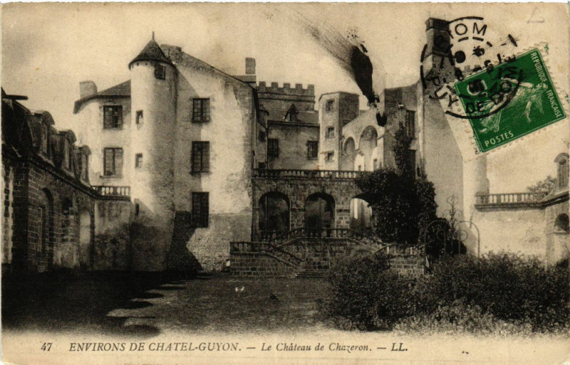 Carte postale ancienne Le Chateau de Chazeron