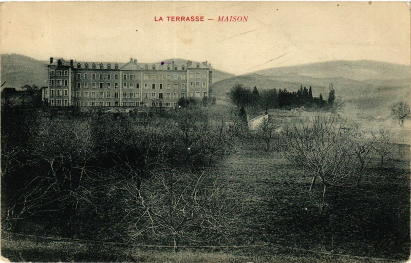 Carte postale ancienne La Terrasse Maison