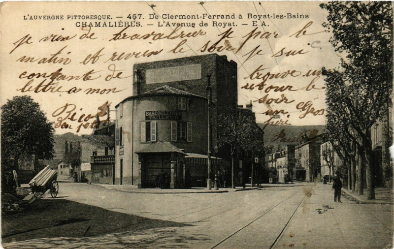 Carte postale ancienne Chamalieres L'Avenue de Royat à Chamalières