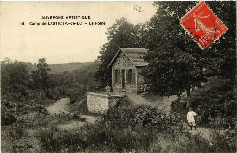 Carte postale ancienne Camp de Lastic Le Poste à Lastic