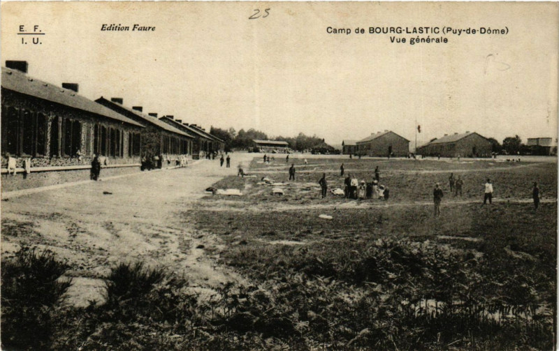 Carte postale ancienne Camp de Bourg-Lastic vue générale à Bourg-Lastic