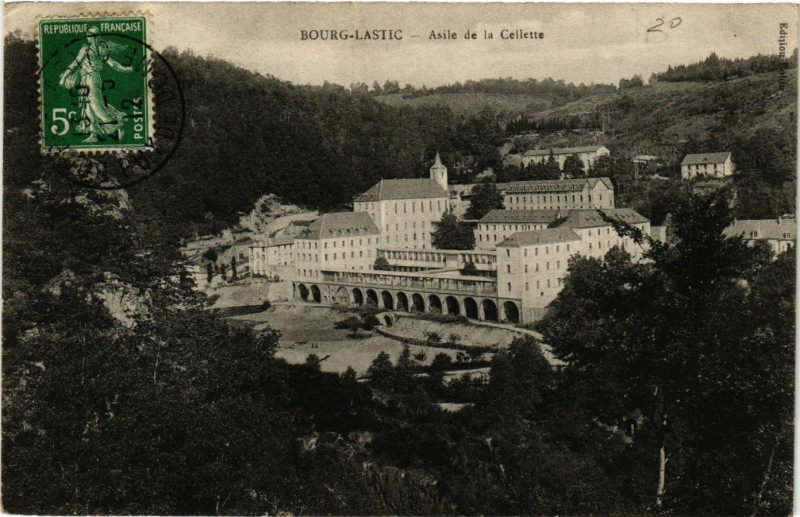 Carte postale ancienne Bourg-Lastic Asile de la Cellette à Bourg-Lastic