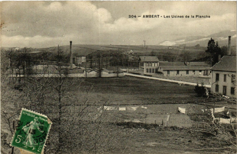 Carte postale ancienne Ambert Les Usines de la Planche à Ambert
