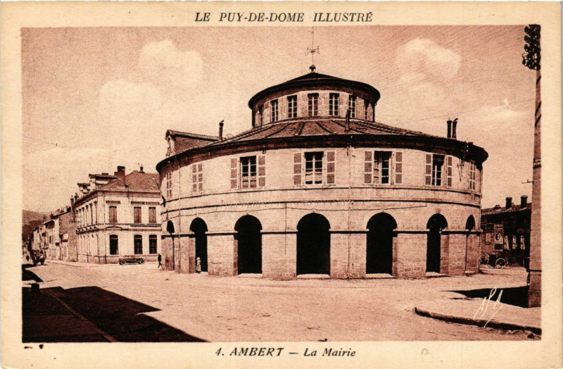 Carte postale ancienne Ambert La Mairie à Ambert