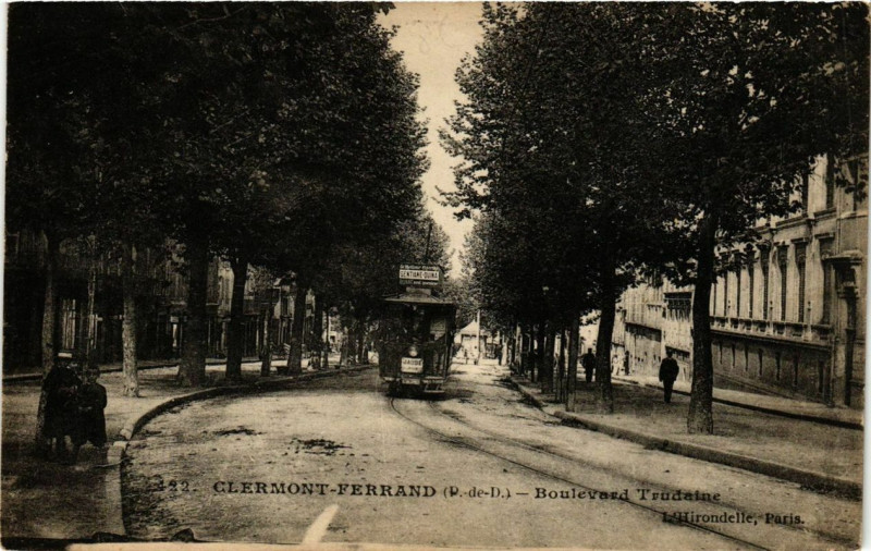 Carte postale ancienne Clermont-Ferrand - Boulevard Trudaine à Clermont-Ferrand