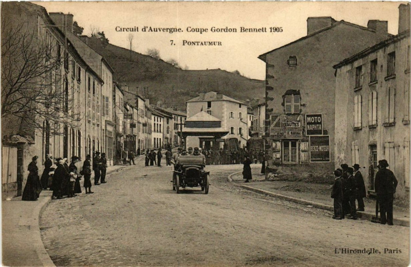 Carte postale ancienne Circuit d'Auvergne Coupe Gordon Bennett 1905. Pontaumur à Pontaumur