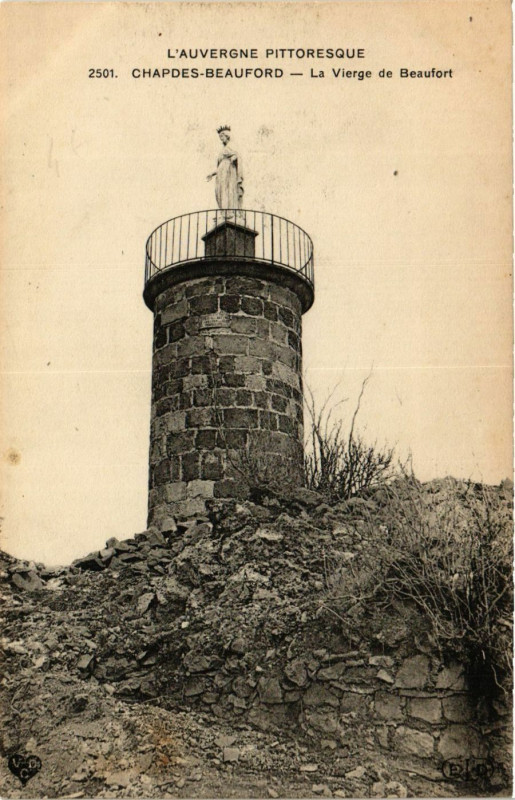 Carte postale ancienne La Vierge de Beaufort à Chapdes-Beaufort