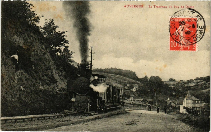 Carte postale ancienne Auvergne Le tramway du Puy-de-Dome