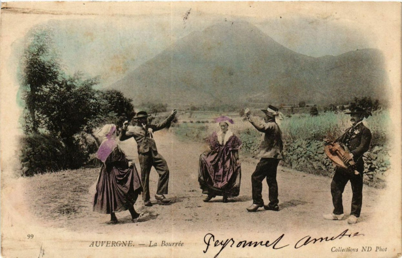 Carte postale ancienne Auvergne - La Bourrée