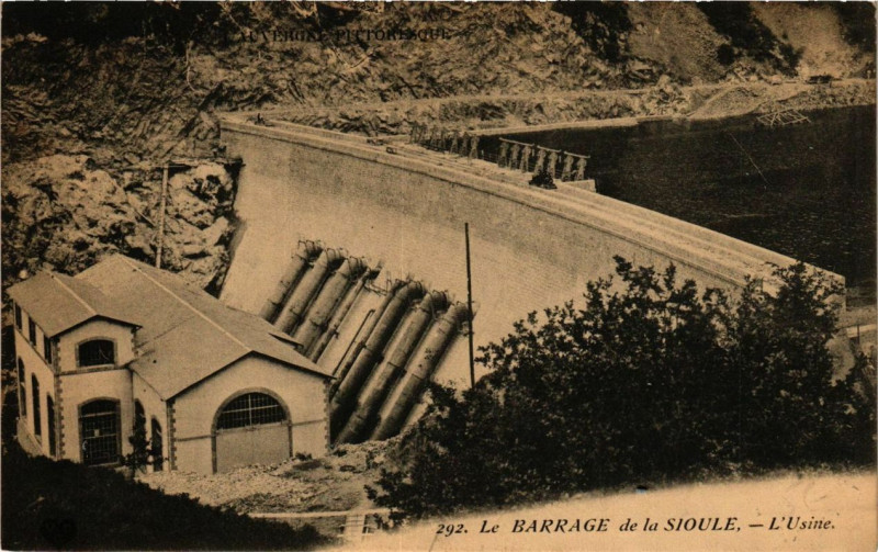 Carte postale ancienne Le Barrage de la Sioule L'Usine