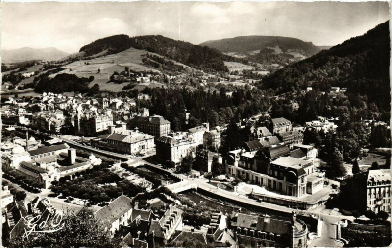 Carte postale ancienne L'Auvergne La Bourboule Vue générale à La Bourboule