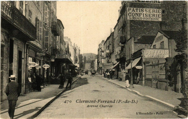 Carte postale ancienne Clermont-Ferrand Avenue Charras à Clermont-Ferrand